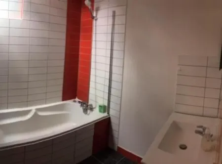 Сasa de vacaciones Maison Pres Du Centre Avec Terrasse Et Jardin